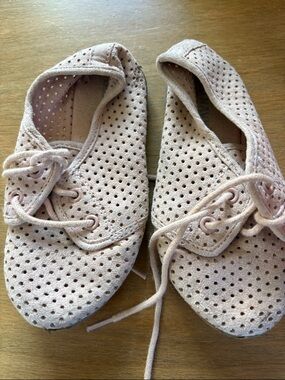 Old navy kids Casual Perforated Lace-Up Flats - Blush Pink